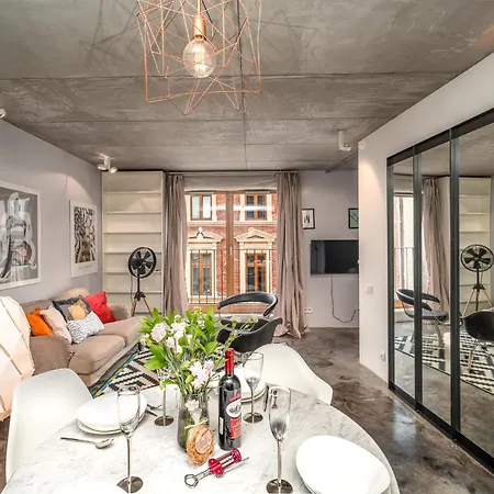 Apartment Old Town - 47m2, Location - By Rentujemy Krakow